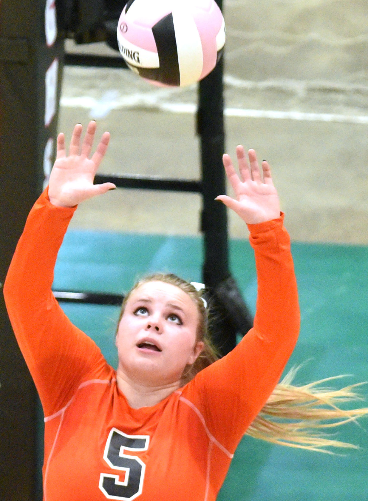 Heelan vs Charles City state volleyball
